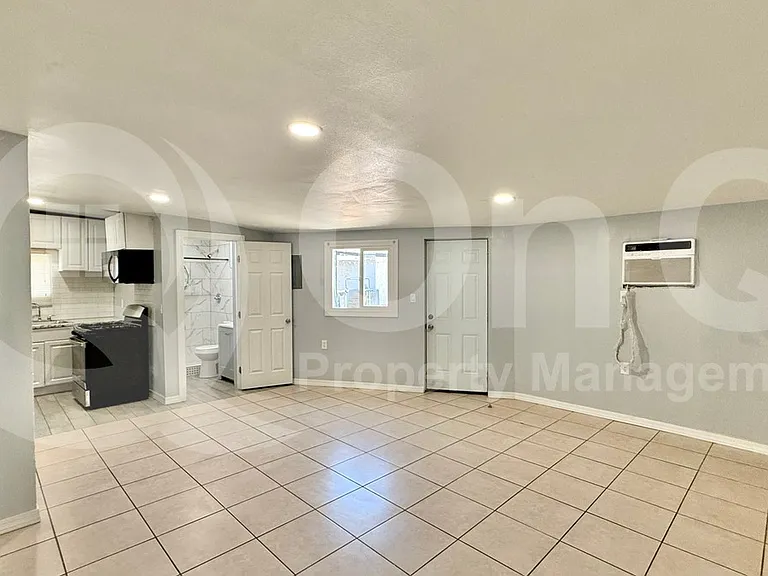 1836 E Hubbell St #6 — Photo 6