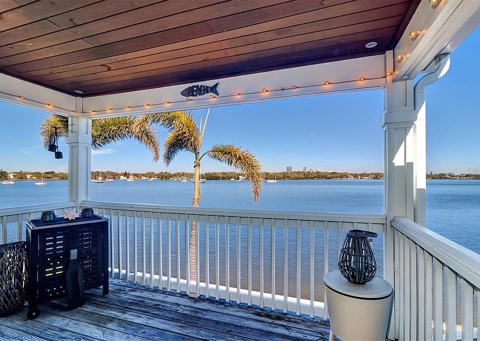 1st image of 225 POMPANO DRIVE SE #C