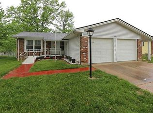 1701 Barkwood Dr, Florissant, MO