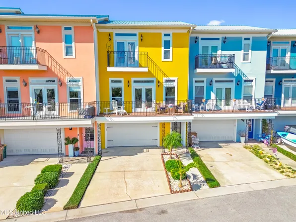 4 Oak Alley Ln, Long Beach, MS 39560