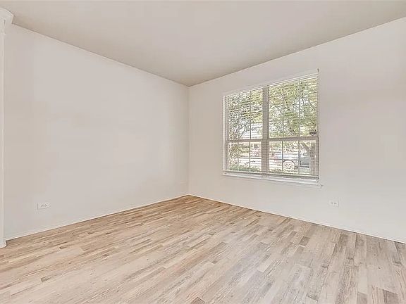 4th image of 5300 Gadsden Ave