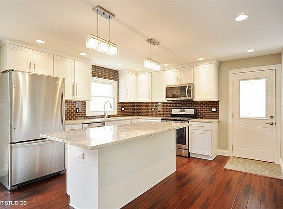 4th image of 855 Dublin Dr