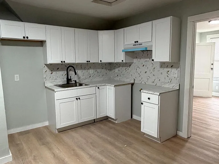 145 Starr St #3 — Photo 1
