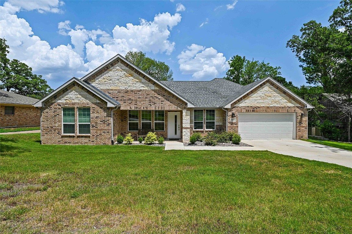 604 Ambassador St, Denison, TX 75020 Zillow