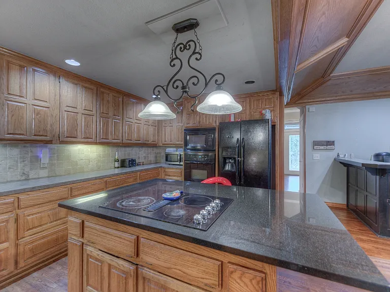 8632 S Braden Ave — Photo 10