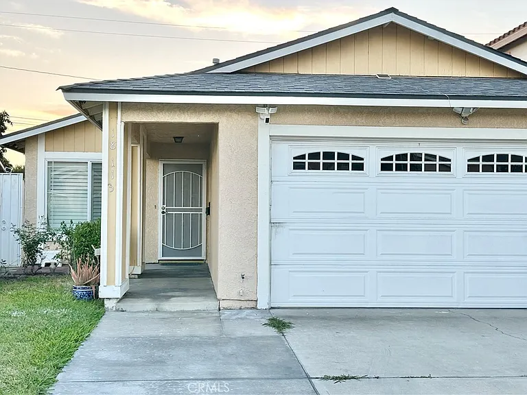 18113 Elaine Ave — Photo 2