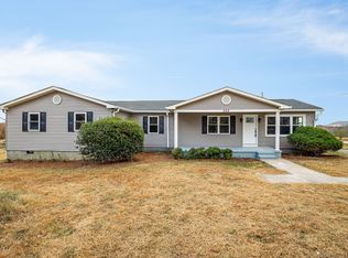 566 County House Rd, Sparta, TN 38583