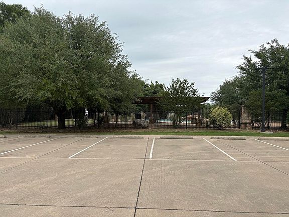 5th image of 1757 Canyon Lake Rd