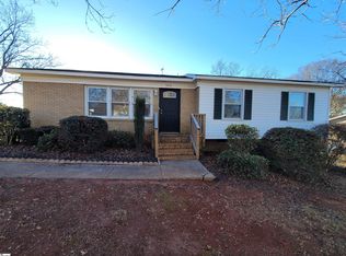 506 Maplewood Cir, Greer, SC 29651