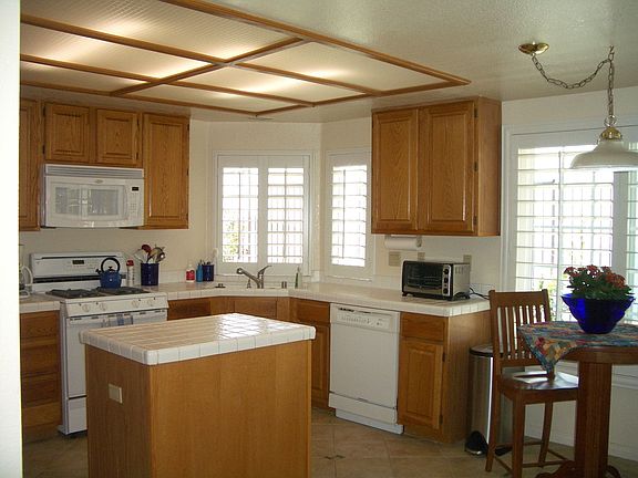 3rd image of 6629 Shemiran St