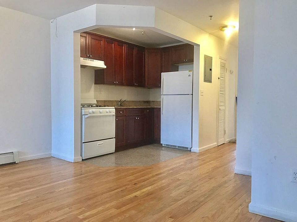 13751 Hook Creek Blvd APT 8A, Rosedale, NY 11422 Zillow