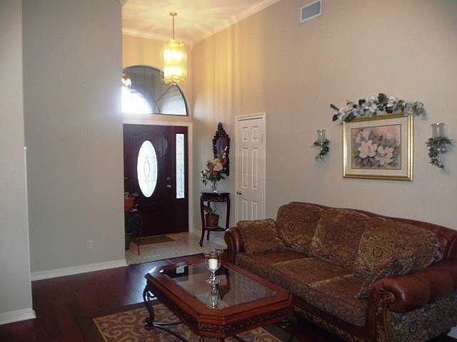 1st image of 2815 Latosha Ln
