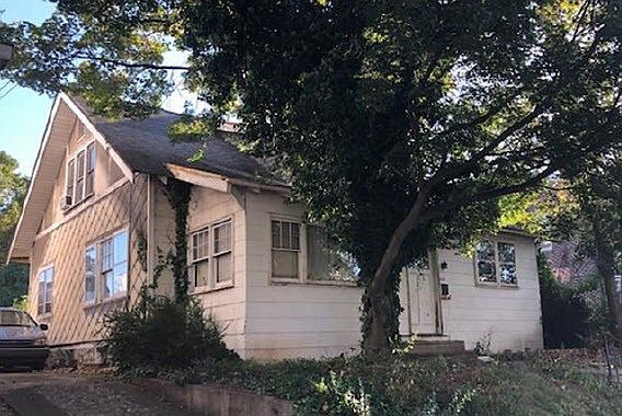 2nd image of 329 E Cheltenham Ave