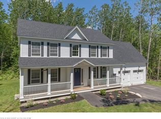 7 Bowdoin Ct, North Yarmouth, ME 04097