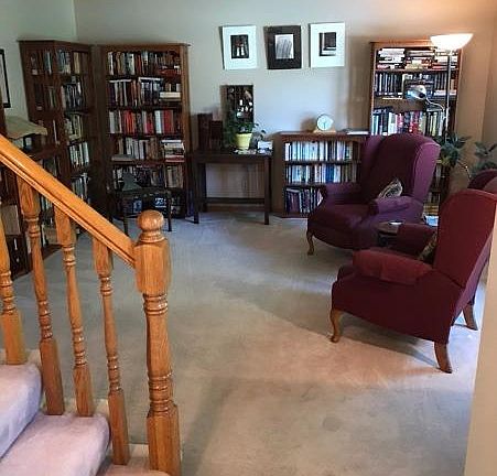 5th image of 3821 S 81st St