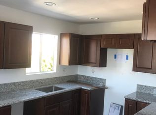 4841 Pearce Dr #D, Huntington Beach, CA 92649