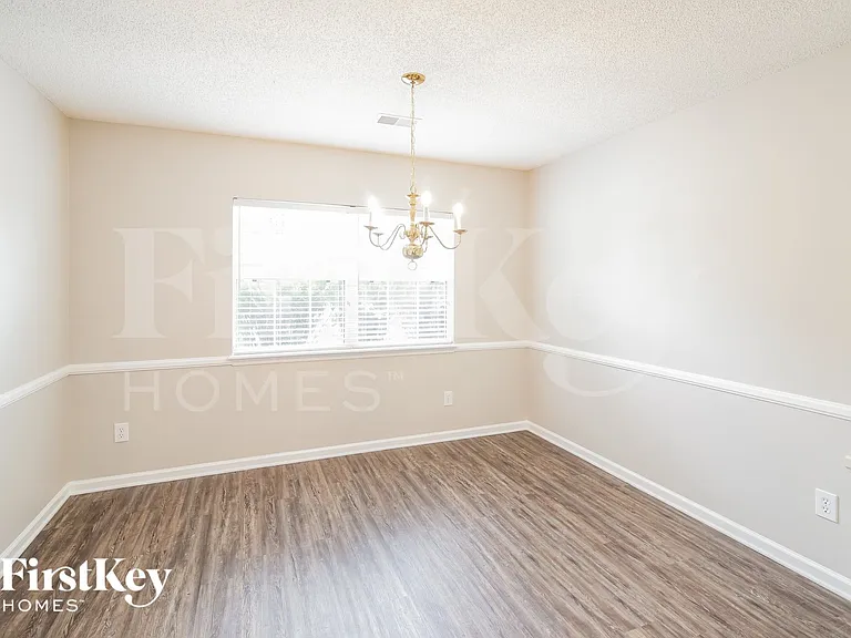7923 Long Shadow Ln — Photo 4