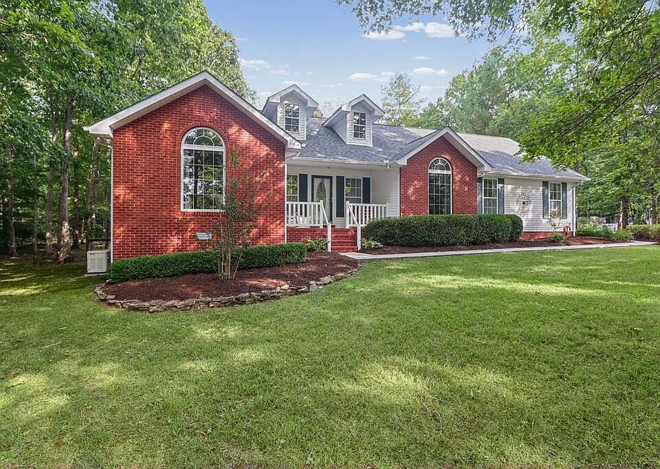 1st image of 1152 Forest Dr