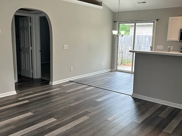 803 Grathwol Dr — Photo 5