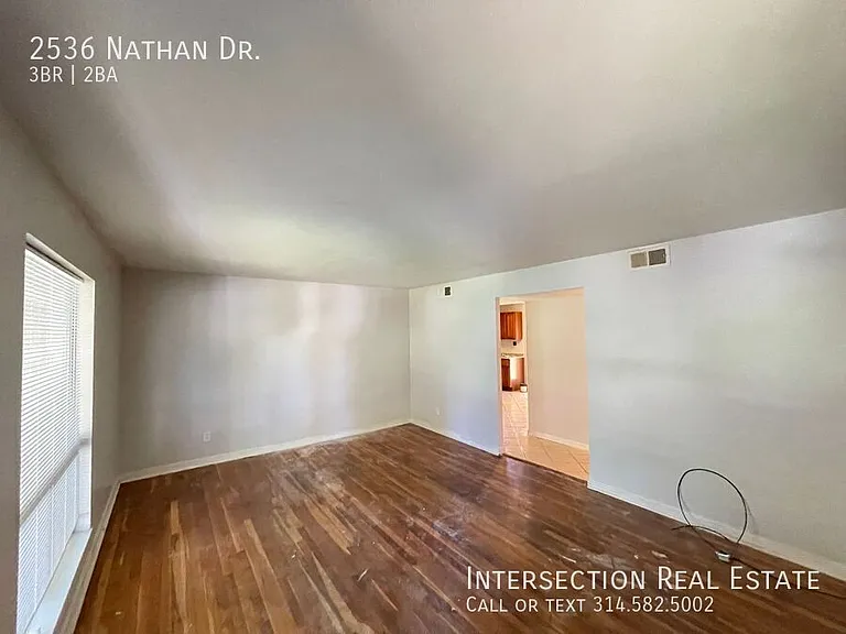 2536 Nathan Dr — Photo 6