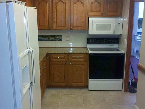 2nd image of 5060 76th Ave N APT 412