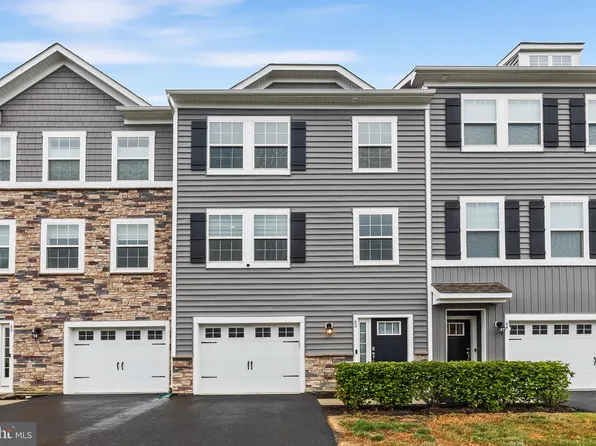 62 Rome Way, Mount Laurel, NJ 08054