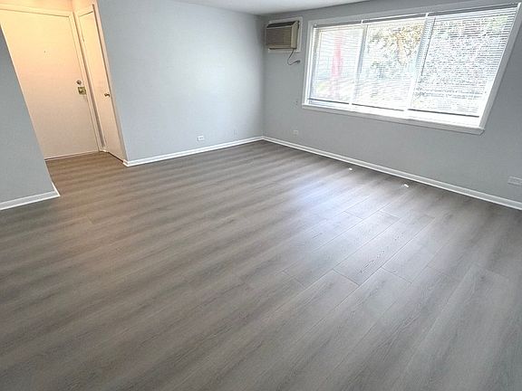 5th image of 1030 W 18th St APT Gn