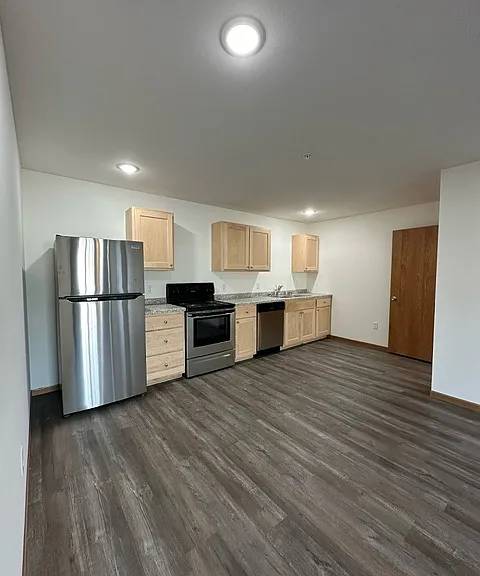 835 E Wisconsin St #604 — Photo 1