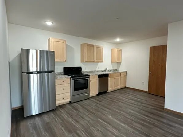835 E Wisconsin St, Prairie Du Chien, WI