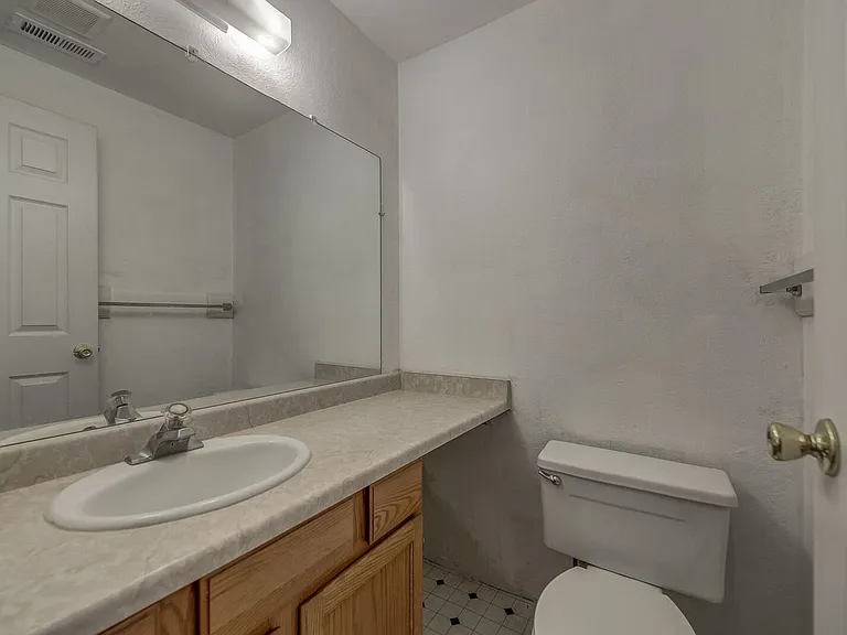 724 W 1720 N #113 — Photo 7