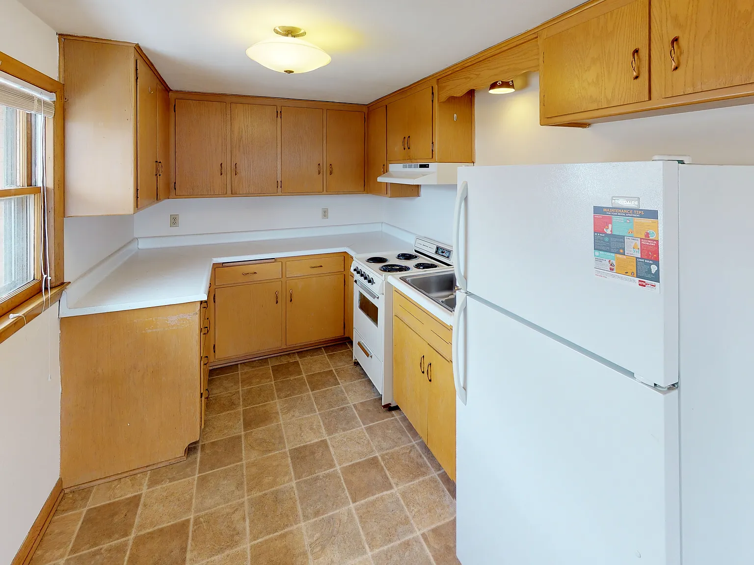 2212 Regent Street — Photo 2