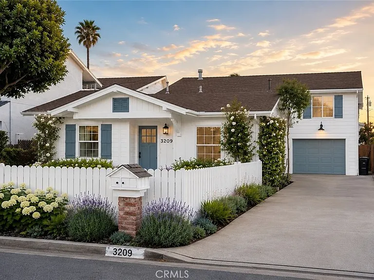 3209 Clay St — Photo 1