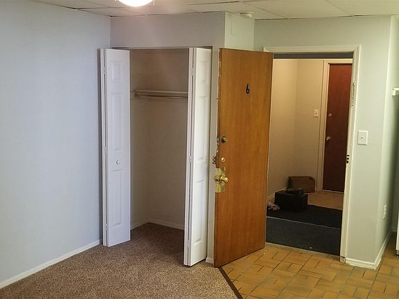 4th image of 302 W Vine St APT 6