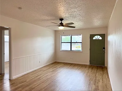 2018 W Olive St #2018 Photo 1