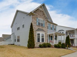 42 Colonial Dr, Charles Town, WV 25414