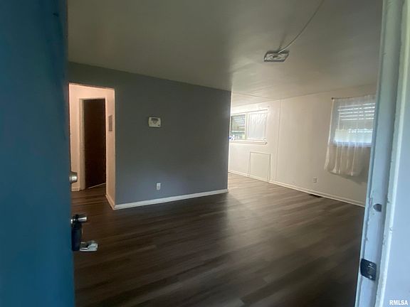 2nd image of 2918 W Antoinette St