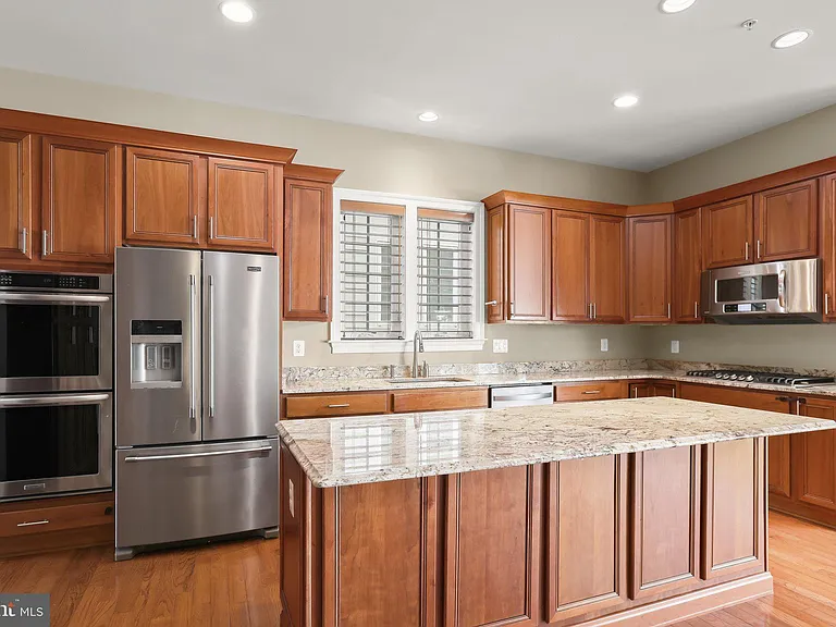 11426 Ellington St — Photo 17