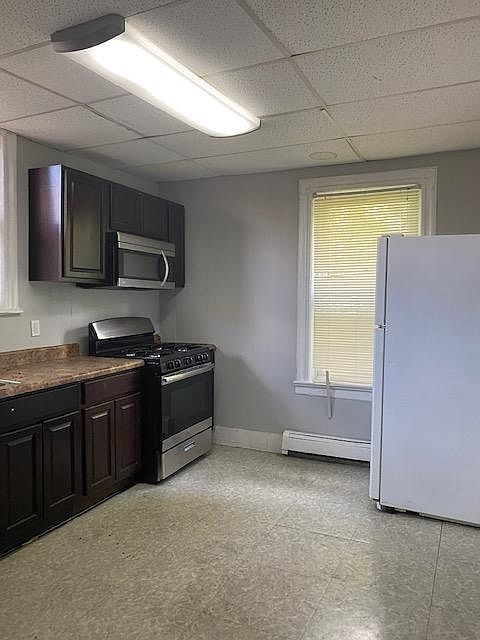 1st image of 72 Eaton Pl