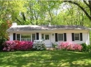 824 Carter Rd, Rockville, MD 20852