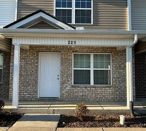 4th image of 221 Ashley Nicole Ln