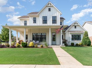 821 NE 20th Pl, Moore, OK 73160