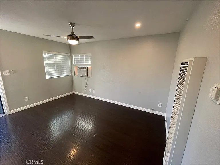 1707 W 81st St — Photo 6