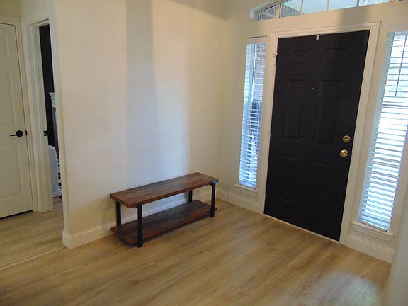 4th image of 533 Mattie Ln