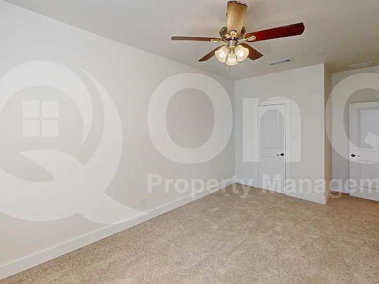 277 Mule Deer Mews — Photo 13