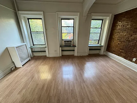 Rented by Ben Bay Realty Co. of Bay Ridge | media 8