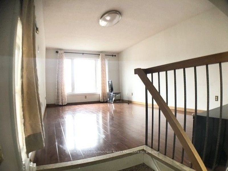 Toronto House for rent - 3 Bedrooms — photo 5
