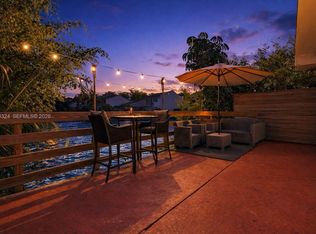 Lake Village, Miami, FL 33175