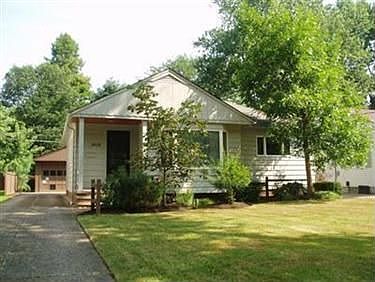 1st image of 30120 Westlawn Dr