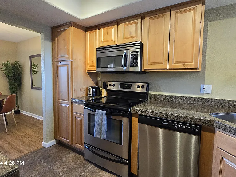 6651 N Campbell Ave #240 — Photo 11