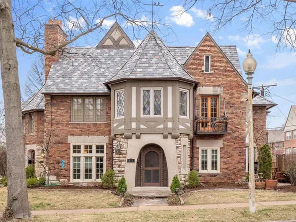 811 Glen Ridge Ave, Saint Louis, MO 63105